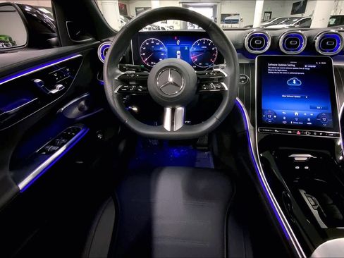 Used 2025 Mercedes-Benz C 300 Sedan image 6