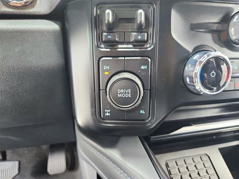 New 2026 Ford F250 Platinum image 26