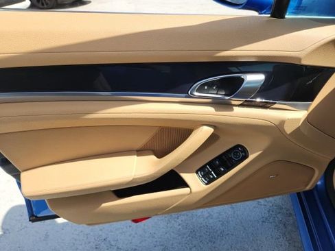 Used 2016 Porsche Panamera S w/ Premium Package Plus image 29