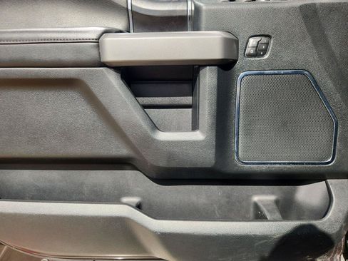Used 2019 Ford F350 Platinum AWD/4WD image 22