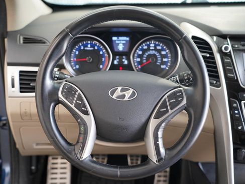 Used 2014 Hyundai Elantra GT w/ Option Group 02 FWD image 12