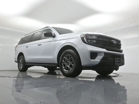 Used 2025 Ford Expedition Max Active RWD image 44