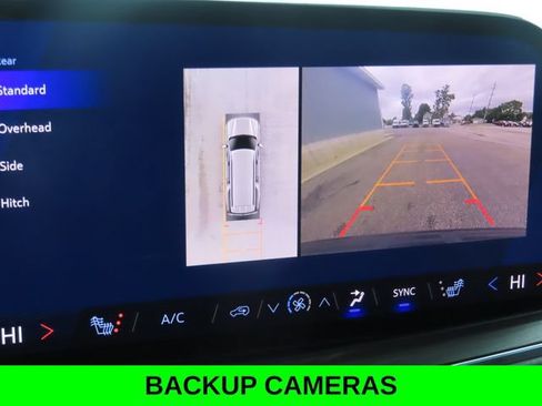 Used 2025 Chevrolet Suburban Z71 w/ Z71 Off-Road Package AWD/4WD image 6
