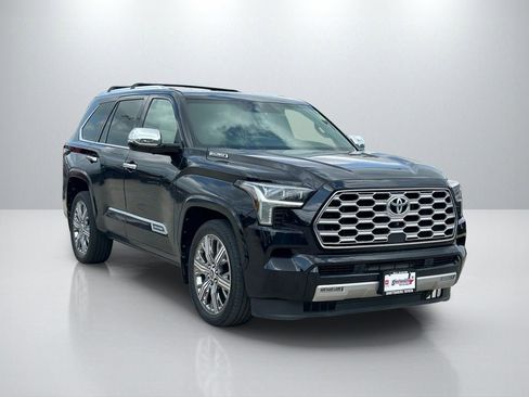 Used 2024 Toyota Sequoia Capstone AWD/4WD image 3
