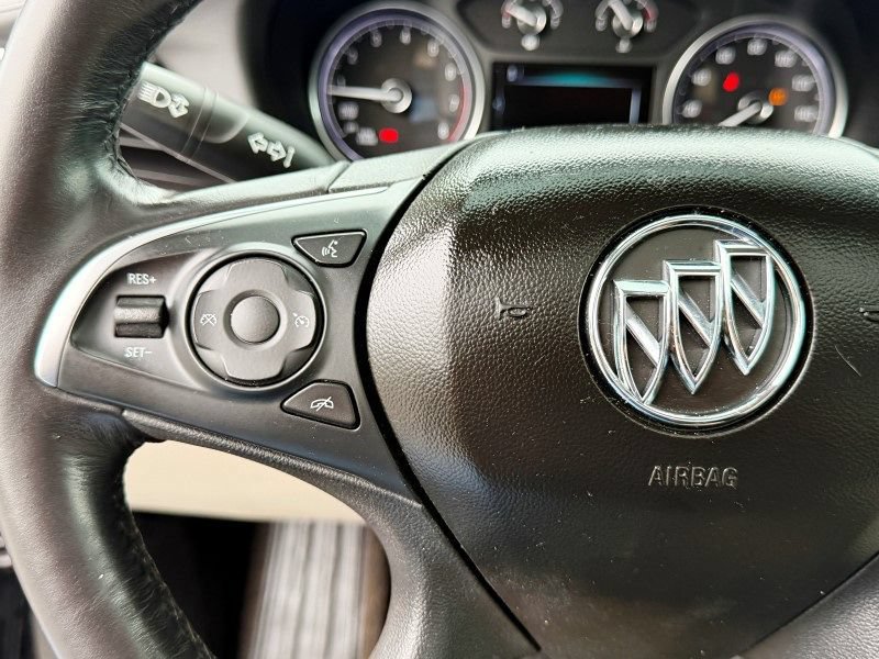 Used 2019 Buick Enclave Essence FWD image 28