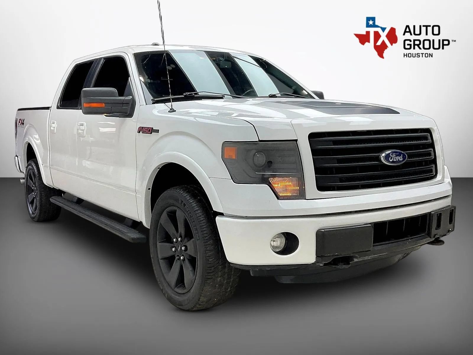 Used 2014 Ford F150 FX4 w/ Equipment Group 402A Luxury AWD/4WD image 4