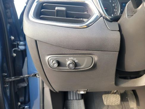 Used 2024 Chevrolet Equinox LT w/ LPO, Floor Liner Package FWD image 15