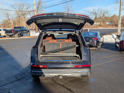 Used 2020 Audi Q7 3.0T Prestige w/ Prestige Package image 42