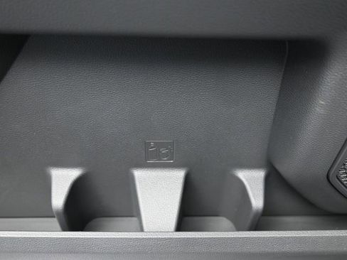 Used 2025 Toyota Tundra SR5 w/ SR5 Convenience Package image 32