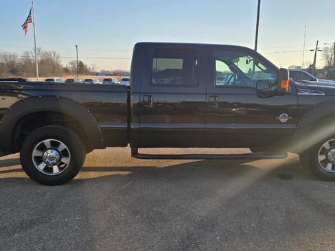 Used 2011 Ford F250 Lariat image 6