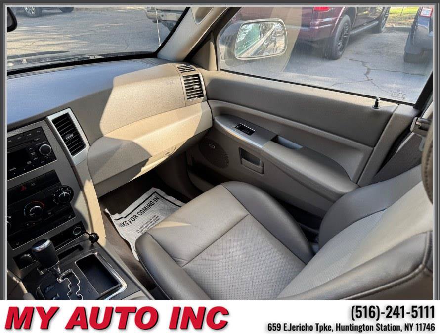 Used 2008 Jeep Grand Cherokee Laredo AWD/4WD image 14