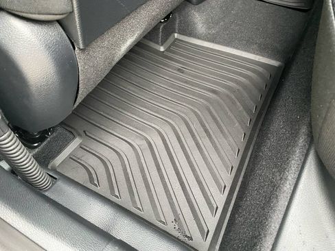 Certified 2024 Kia Soul LX FWD image 32