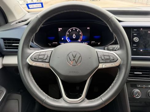 Used 2022 Volkswagen Taos SE FWD image 15