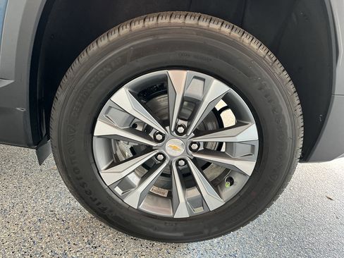 New 2026 Chevrolet Equinox LT FWD image 33