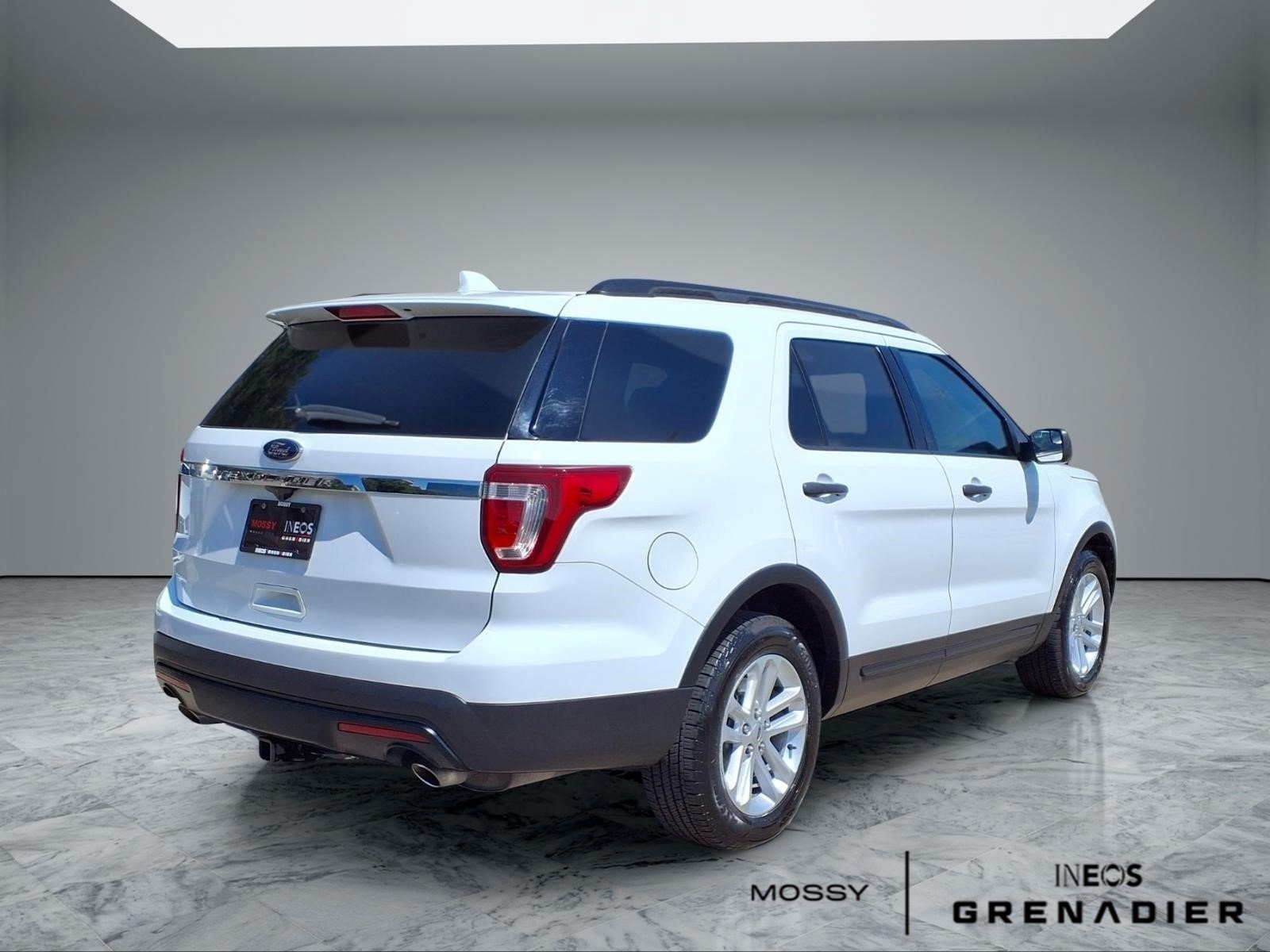 Used 2017 Ford Explorer FWD image 7