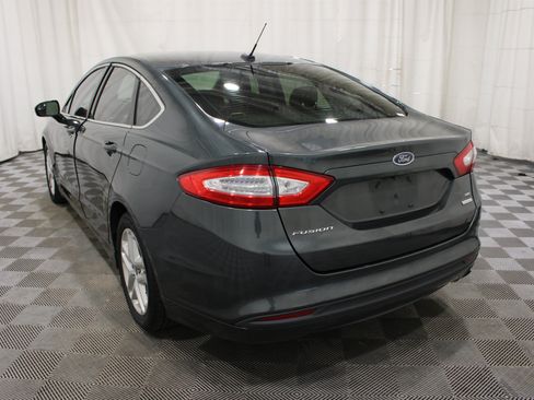 Used 2016 Ford Fusion SE w/ Equipment Group 202A FWD image 29