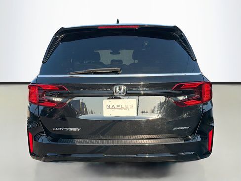 Used 2025 Honda Odyssey Sport-L image 4