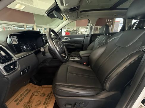 Used 2022 Kia Sorento SX FWD image 19