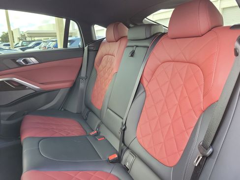 Used 2026 BMW X6 xDrive40i image 11