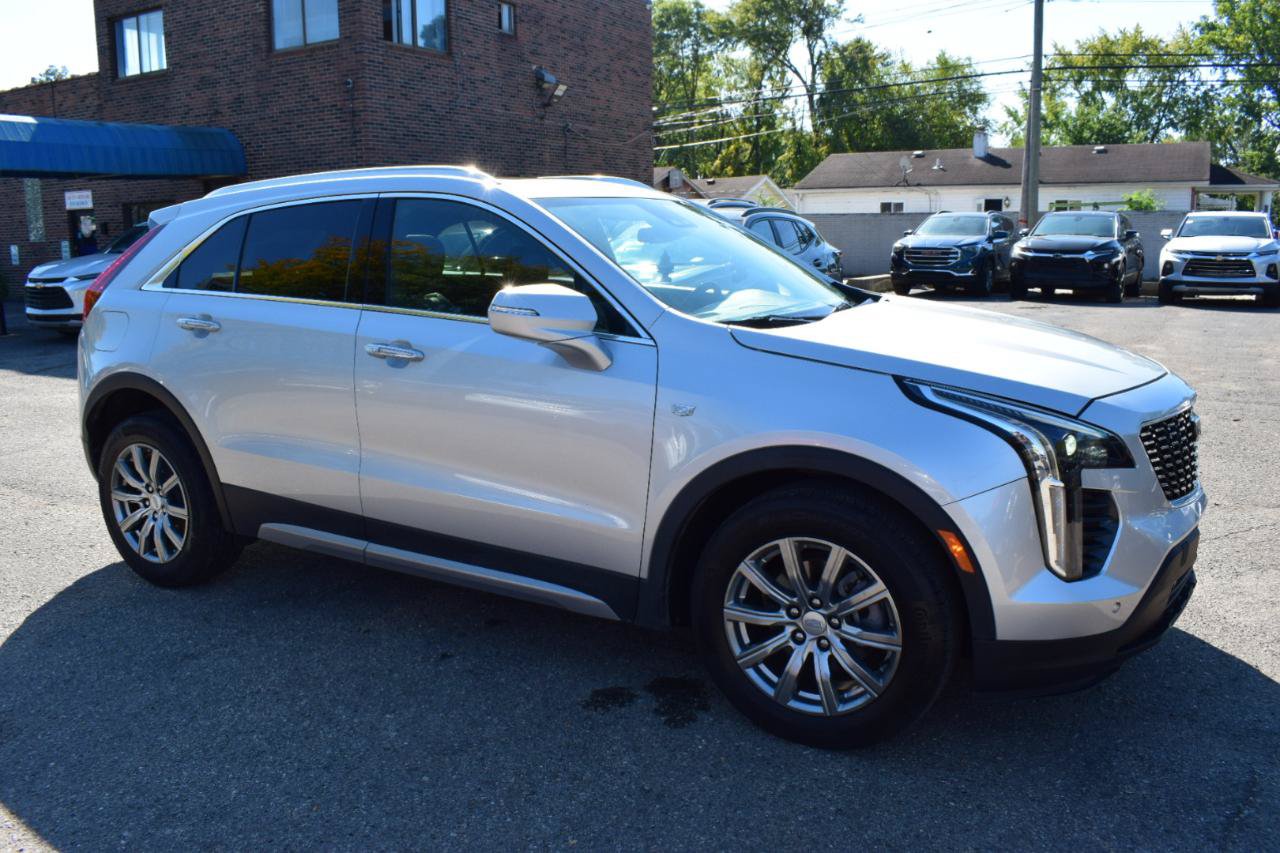 Used 2021 Cadillac XT4 Premium Luxury AWD/4WD image 4