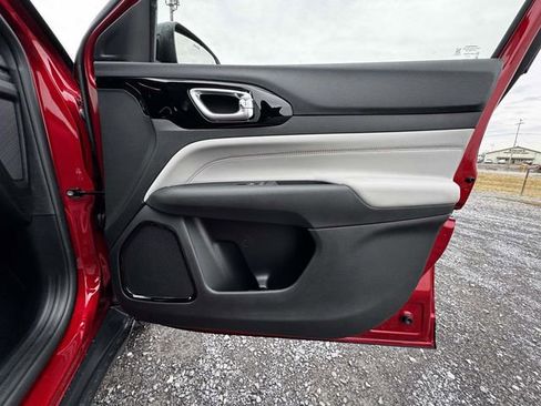 New 2026 Jeep Compass Limited image 14