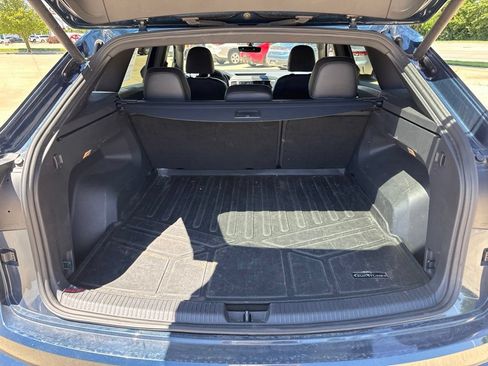 Used 2020 Volkswagen Atlas Cross Sport SE AWD/4WD image 15