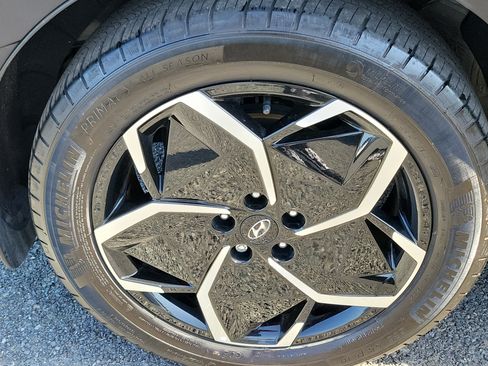 Certified 2024 Hyundai Ioniq 5 SEL RWD image 25