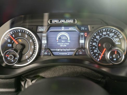 Used 2019 RAM 1500 Big Horn AWD/4WD image 17