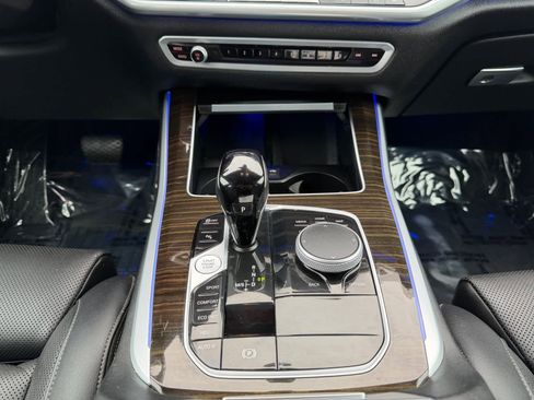 Used 2023 BMW X5 xDrive40i w/ Climate Comfort Package image 17