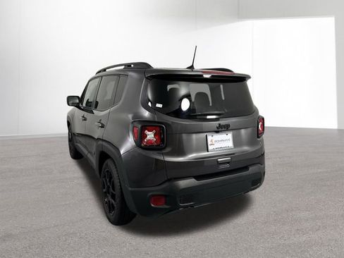 Used 2020 Jeep Renegade Altitude FWD image 27