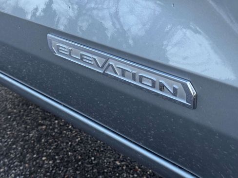 Used 2025 GMC Canyon Elevation w/ Convenience Package image 11