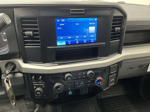 New 2026 Ford F250 XL w/ XL Chrome Package image 17