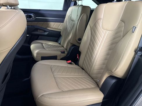 Used 2024 Kia Sorento SX Prestige w/ Olive Brown Leather Package image 12