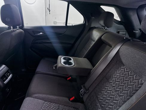 Used 2023 Chevrolet Equinox LT image 27