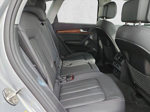 Used 2023 Audi Q5 2.0T Premium Plus w/ Premium Plus Package AWD/4WD image 14