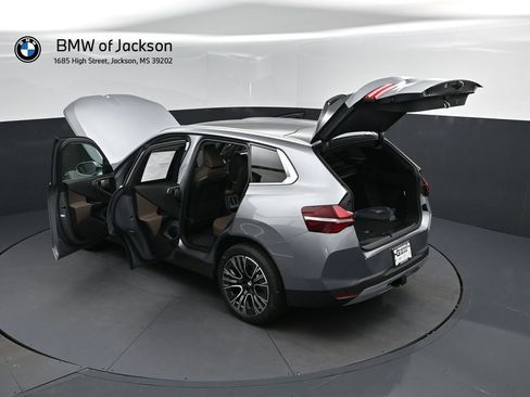 New 2026 BMW X3 xDrive30i w/ Premium Package AWD/4WD image 2