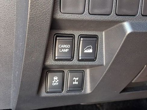 Used 2022 Nissan Frontier PRO-4X w/ Off-Road Protection Package AWD/4WD image 26