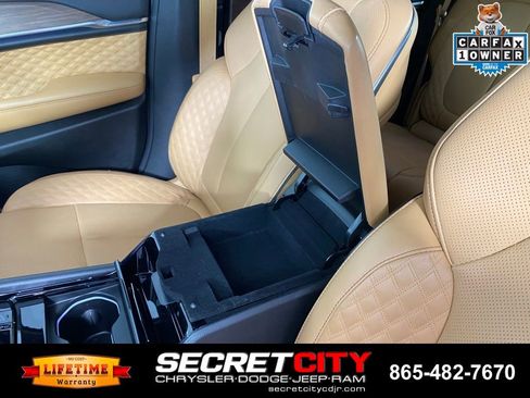Used 2025 Jeep Grand Cherokee Summit w/ Adv Protech Group IV AWD/4WD image 26