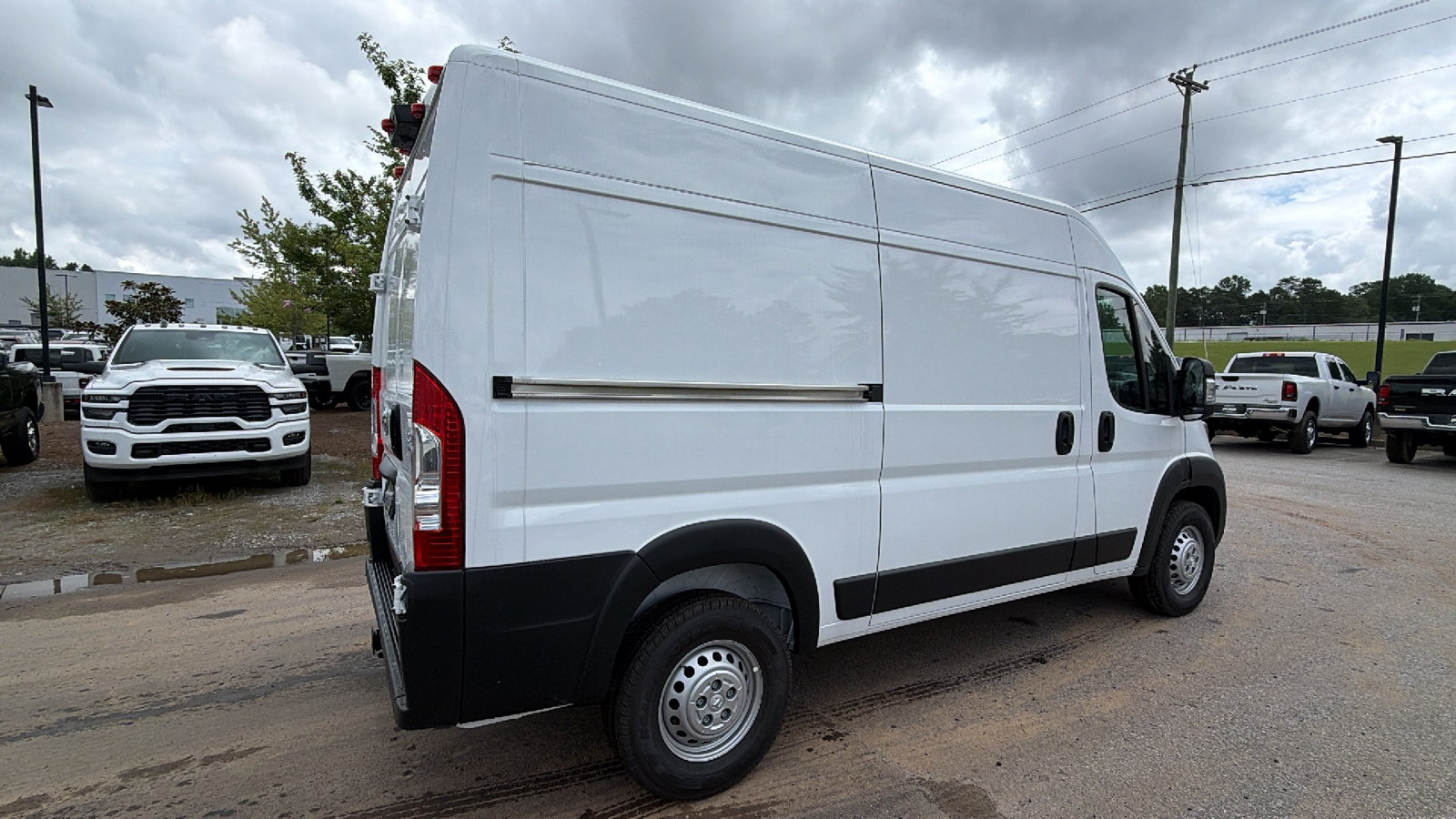 New 2026 RAM ProMaster 2500 w/ Convenience Group FWD image 8