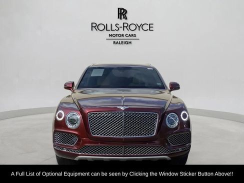 Used 2017 Bentley Bentayga image 2
