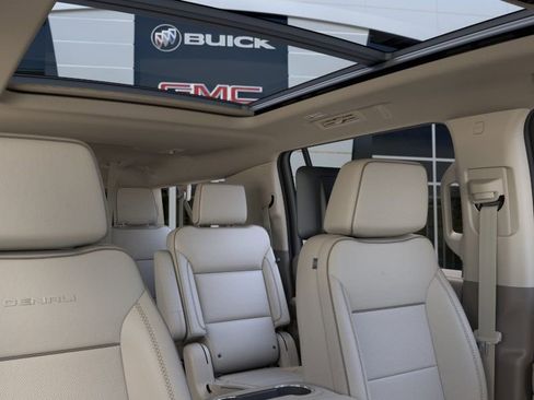 New 2026 GMC Yukon XL Denali w/ Denali Reserve Package AWD/4WD image 24