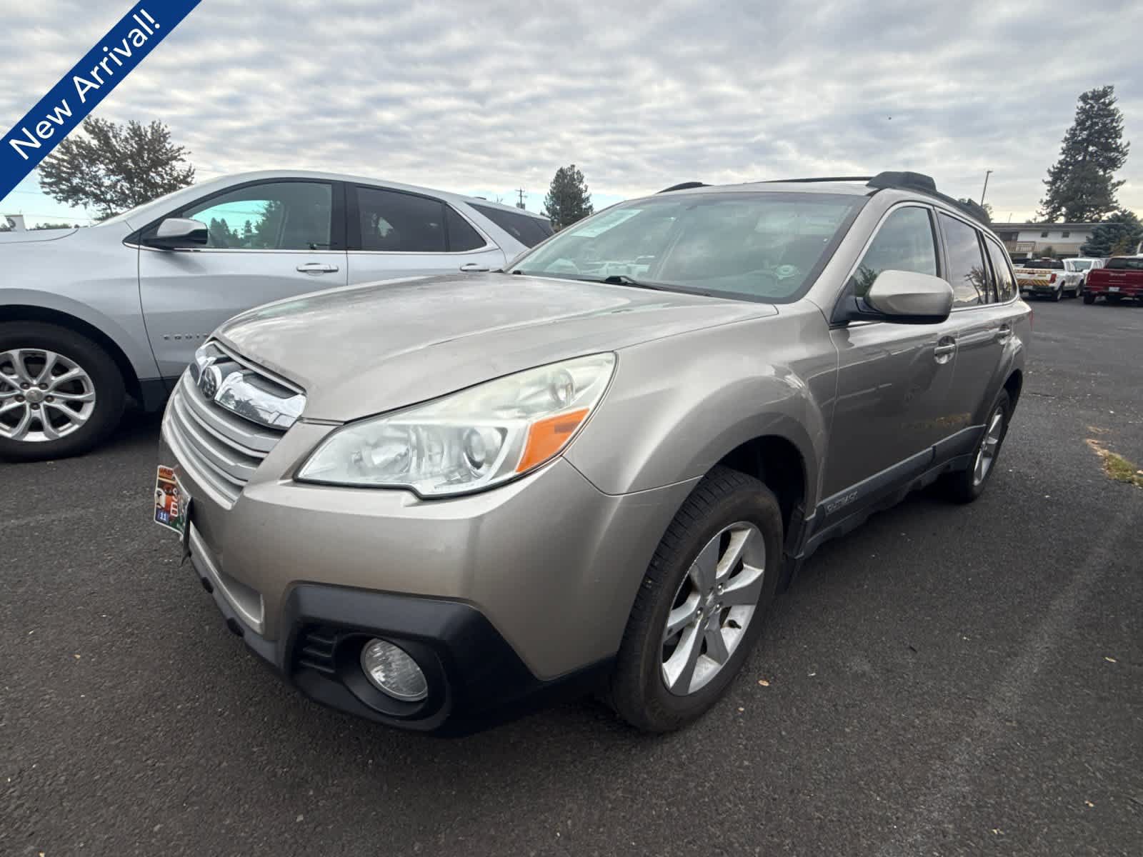 Used 2014 Subaru Outback 2.5i Limited AWD/4WD image 1