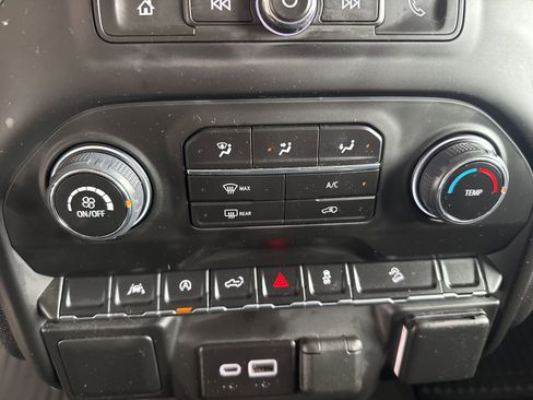 Used 2024 Chevrolet Silverado 1500 Custom Trail Boss image 33