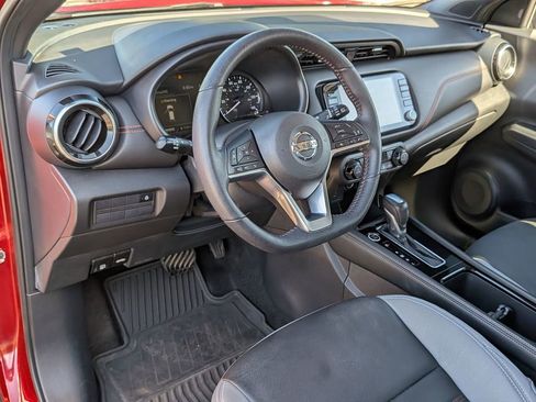Certified 2021 Nissan Kicks SR w/ SR Premium Package FWD image 33