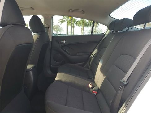 Used 2016 Kia Forte LX image 11
