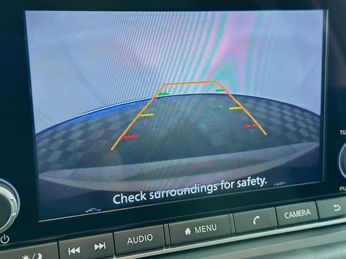 Used 2025 Nissan Rogue SV image 22