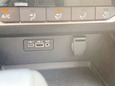 Used 2025 Nissan Altima 2.5 SV AWD/4WD image 32