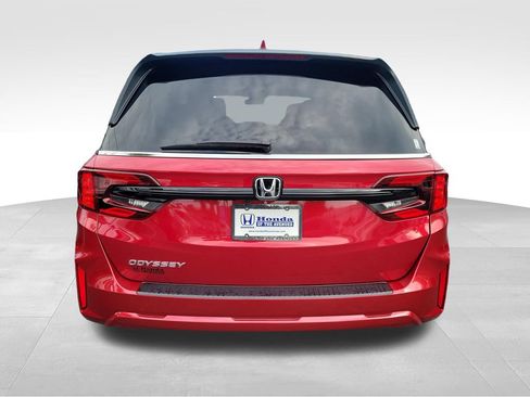 Certified 2026 Honda Odyssey EX-L image 9