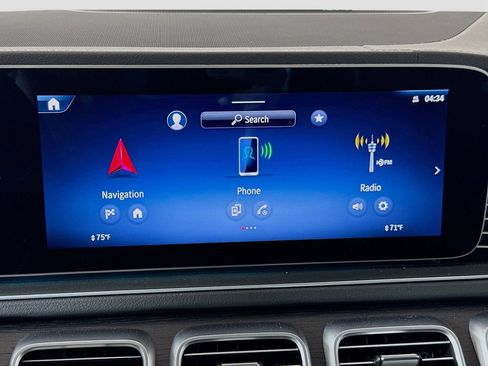 Used 2024 Mercedes-Benz GLS 450 4MATIC image 15