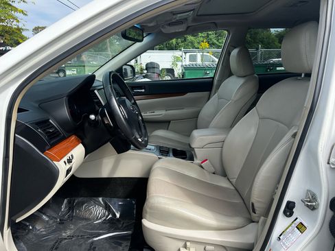 Used 2013 Subaru Outback 2.5i Limited image 11